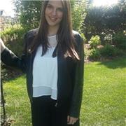 Ragazza diplomata al liceo linguistico per lezioni private (anche spagnolo e italiano)